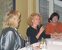 Von links: Astrid Schröder, Elia Albrecht-Mainz und die ASF-Vorsitzende Liesel Mels