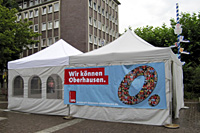 Das Wir-können-Oberhausen-Zelt der Oberhausener SPD auf dem Friedensplatz